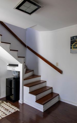 Casa à venda com 400m², 3 quartos e 3 vagas Casa à venda com 400m², 3 quartos e 3 vagasCasa 2 - Sala/Cozinha