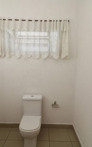 Casa para alugar com 300m², 3 quartos e 2 vagasLavabo
