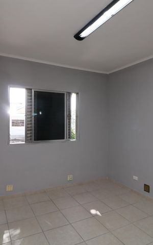 Casa para alugar com 300m², 3 quartos e 2 vagasSuite
