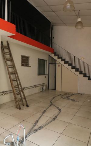 Casa para alugar com 300m², 3 quartos e 2 vagasÁrea comum