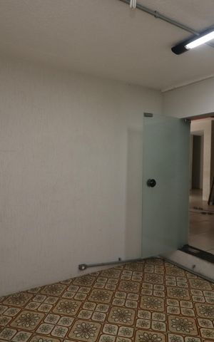 Casa para alugar com 300m², 3 quartos e 2 vagasÁrea comum