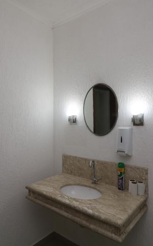 Casa para alugar com 300m², 3 quartos e 2 vagasLavabo