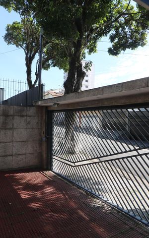 Casa para alugar com 300m², 3 quartos e 2 vagasGaragem