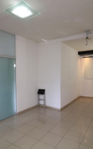 Casa para alugar com 300m², 3 quartos e 2 vagasSala