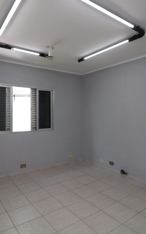 Casa para alugar com 300m², 3 quartos e 2 vagasSuíte 2