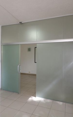 Casa para alugar com 300m², 3 quartos e 2 vagasSala