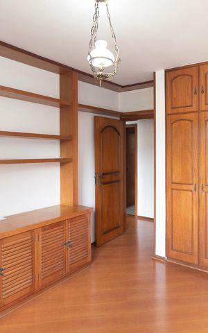 Apartamento à venda com 150m², 4 quartos e 2 vagas Apartamento à venda com 150m², 4 quartos e 2 vagasQuarto 2