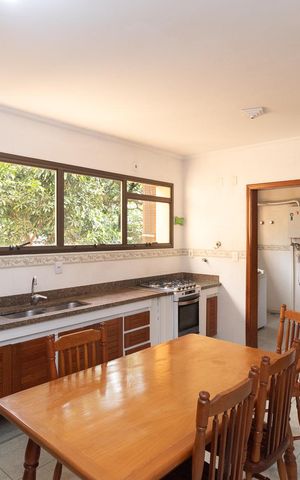 Apartamento à venda com 150m², 4 quartos e 2 vagas Apartamento à venda com 150m², 4 quartos e 2 vagasCozinha - Armários