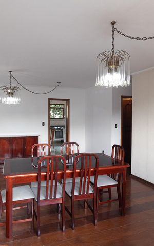 Apartamento à venda com 150m², 4 quartos e 2 vagas Apartamento à venda com 150m², 4 quartos e 2 vagasSala