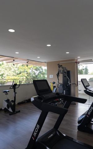 Apartamento à venda com 150m², 4 quartos e 2 vagas Apartamento à venda com 150m², 4 quartos e 2 vagasÁrea comum - Academia