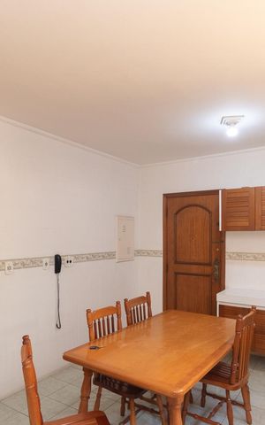 Apartamento à venda com 150m², 4 quartos e 2 vagas Apartamento à venda com 150m², 4 quartos e 2 vagasCozinha - Armários