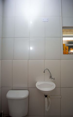Casa para alugar com 76m², 4 quartos e 3 vagasBanheiro Casa 2