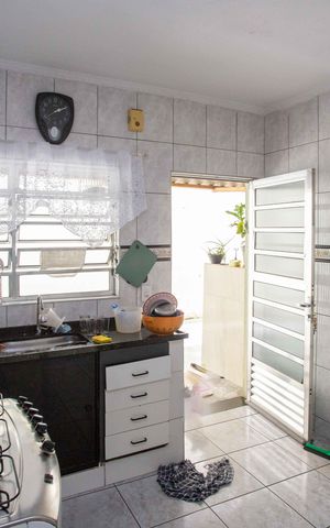Casa para alugar com 76m², 4 quartos e 3 vagasCozinha