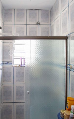 Casa para alugar com 76m², 4 quartos e 3 vagasBanheiro Social