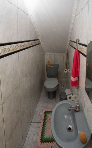 Casa para alugar com 76m², 4 quartos e 3 vagasLavabo