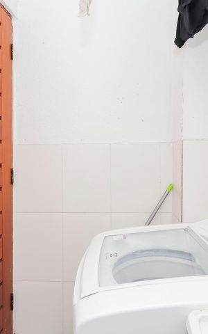 Casa de condomínio para alugar com 70m², 2 quartos e 1 vagaÁrea de Serviço