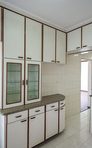Casa à venda com 287m², 4 quartos e 2 vagasCozinha 1