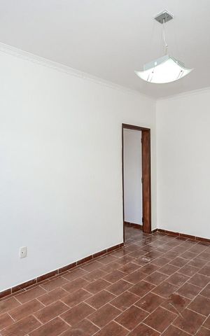 Casa à venda com 287m², 4 quartos e 2 vagasSala 1