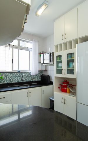 Apartamento à venda com 130m², 2 quartos e 2 vagas Apartamento à venda com 130m², 2 quartos e 2 vagasCOZINHA