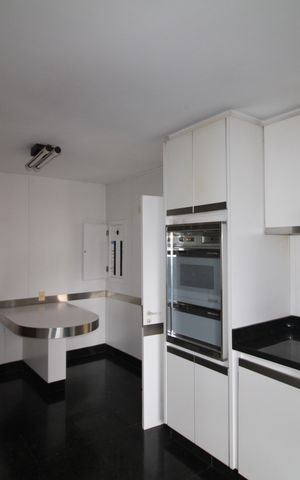 Apartamento para alugar com 200m², 3 quartos e 4 vagasCozinha