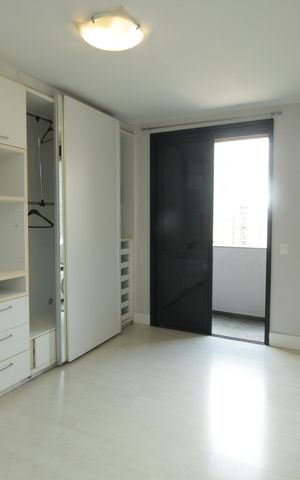 Apartamento à venda com 266m², 5 quartos e 3 vagasSuíte 3