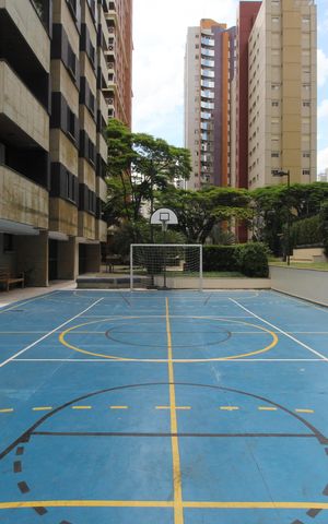 Apartamento à venda com 266m², 5 quartos e 3 vagasQuadra Esportiva