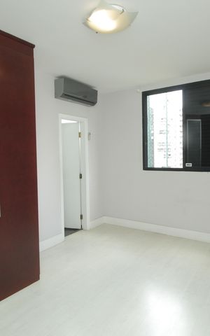Apartamento à venda com 266m², 5 quartos e 3 vagasSuíte 2