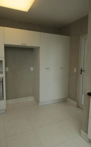 Apartamento à venda com 266m², 5 quartos e 3 vagasCozinha