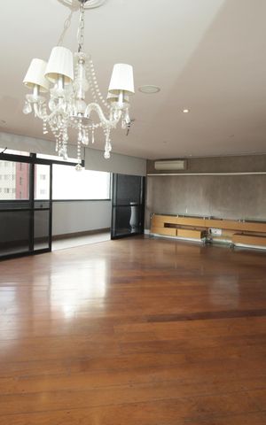 Apartamento à venda com 266m², 5 quartos e 3 vagasSala