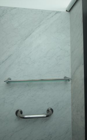 Apartamento à venda com 266m², 5 quartos e 3 vagasBanheiro da Suíte 2 e 3