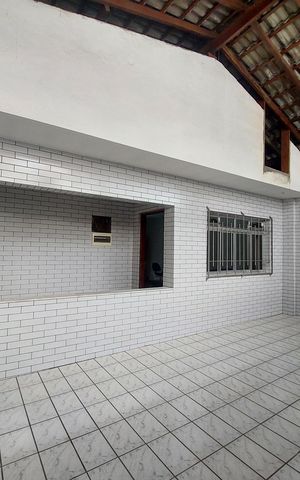 Casa à venda com 300m², 3 quartos e 1 vaga Casa à venda com 300m², 3 quartos e 1 vagaQuintal 1