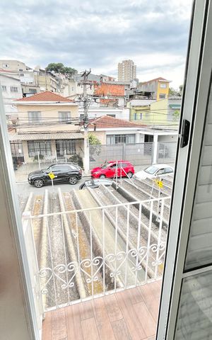 Casa à venda com 124m², 5 quartos e 2 vagas Casa à venda com 124m², 5 quartos e 2 vagasQuarto 3 - Suíte Varanda