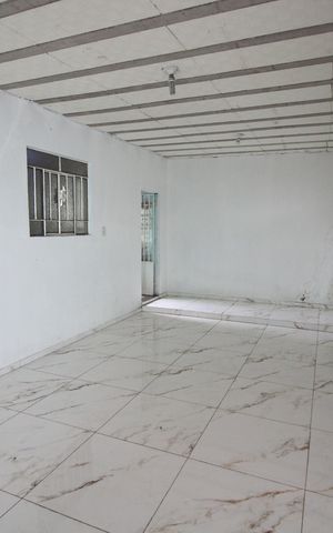 Casa à venda com 365m², 3 quartos e 4 vagasQuintal