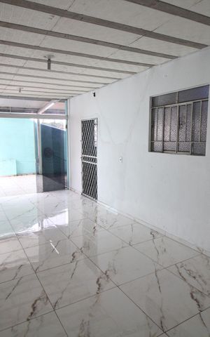 Casa à venda com 365m², 3 quartos e 4 vagasQuintal