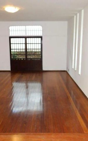 Casa para alugar com 464m², 7 quartos e 5 vagas
