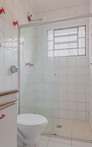 Casa à venda com 166m², 3 quartos e 2 vagas Casa à venda com 166m², 3 quartos e 2 vagasBanheiro