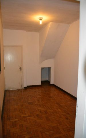 Casa para alugar com 285m², 4 quartos e 4 vagas