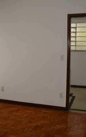 Casa para alugar com 285m², 4 quartos e 4 vagas