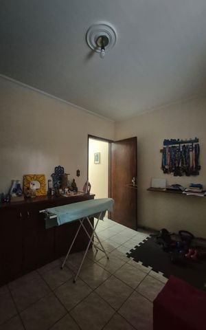 Casa à venda com 159m², 3 quartos e 2 vagas Casa à venda com 159m², 3 quartos e 2 vagasQuarto