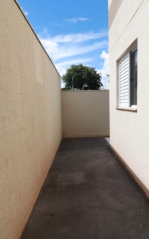 Apartamento para alugar com 72m², 2 quartos e 1 vagaVaranda