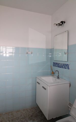 Apartamento à venda com 44m², 1 quarto e sem vagaBanheiro