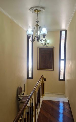 Casa à venda com 388m², 4 quartos e 4 vagas