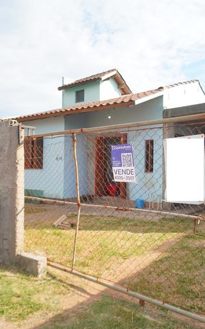 Casa à venda com 616m², 2 quartos e 2 vagasFachada