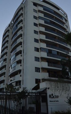 Apartamento à venda com 70m², 2 quartos e 1 vagaFachada