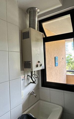 Apartamento à venda com 70m², 2 quartos e 1 vagaÁrea de Serviço