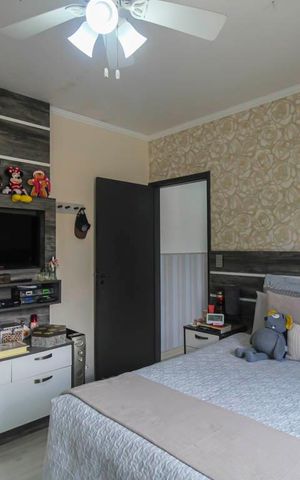 Casa à venda com 250m², 4 quartos e 4 vagas Casa à venda com 250m², 4 quartos e 4 vagasQuarto 2