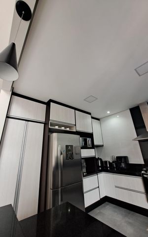Casa de condomínio à venda com 231m², 3 quartos e 4 vagas Casa de condomínio à venda com 231m², 3 quartos e 4 vagasCozinha