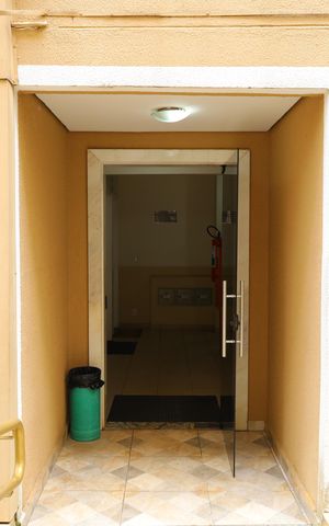 Apartamento para alugar com 45m², 2 quartos e 1 vagaÁrea comum - Saguão do prédio