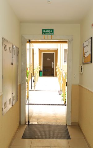 Apartamento para alugar com 45m², 2 quartos e 1 vagaÁrea comum - Saguão do prédio