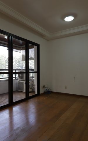 Apartamento à venda com 101m², 2 quartos e 2 vagasSala